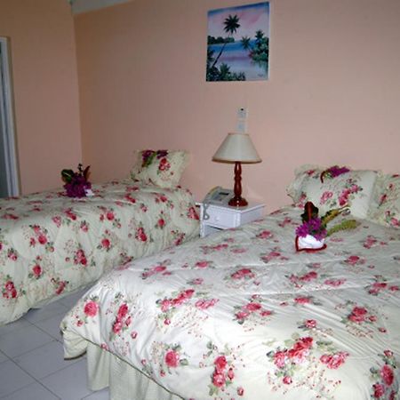 Our Past Time Hotel Negril Rum bild