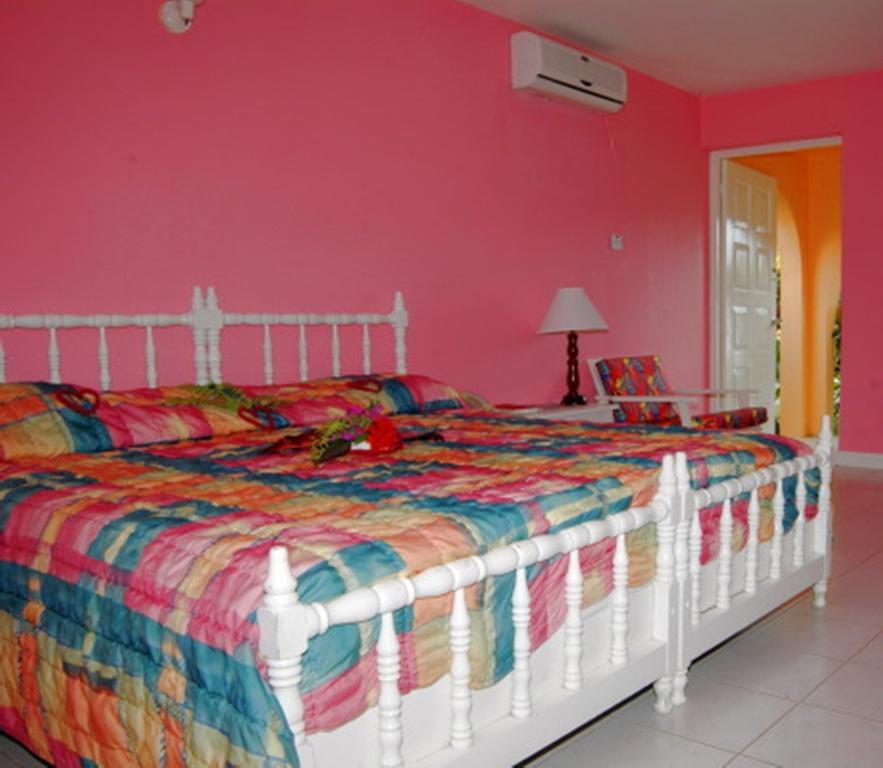 Our Past Time Hotel Negril Rum bild